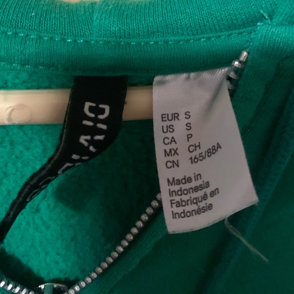 H&M Divided Brand, Green Small Zip-up Hoodie - Picture 5 of 5